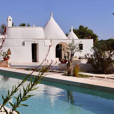 Trulli Lumena Villa Ostuni